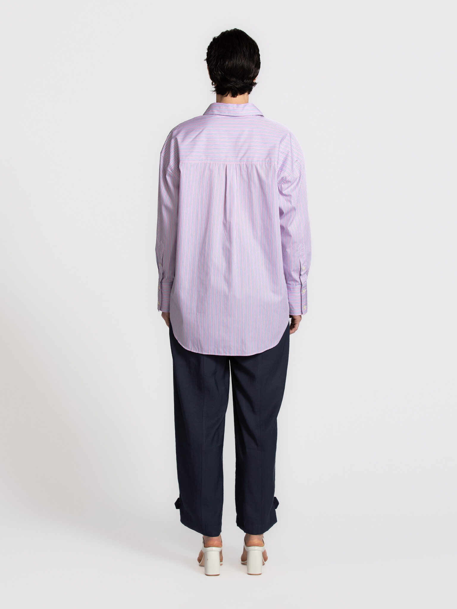 Le Marais pantalon avec détail à l’ourlet Safari 5. Parfois, tout ce dont vous avez besoin, c’est d’un bon pantalon. Celu...