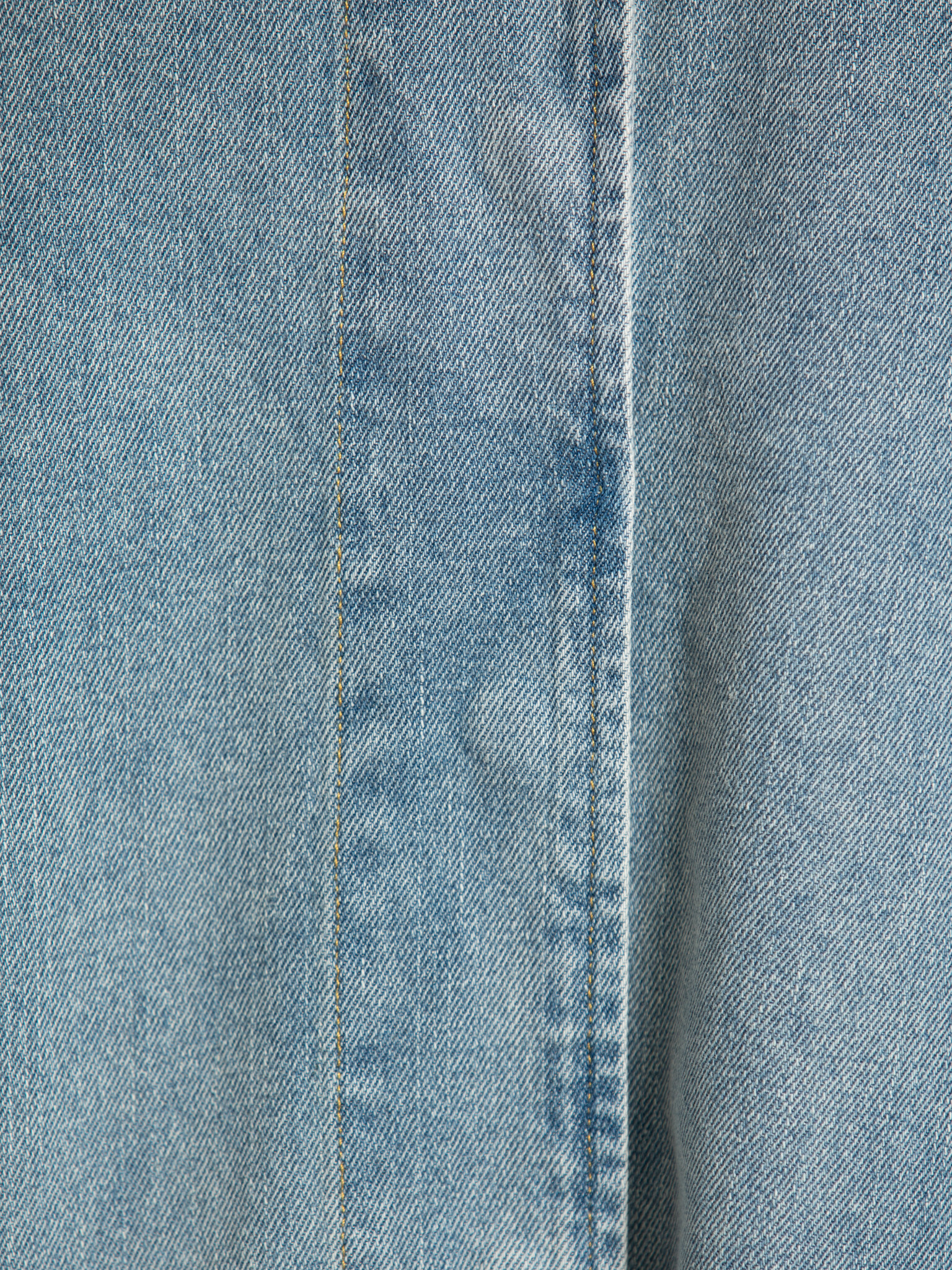 Les Soeurs denim jurk Fre 6. De Fre jurk is een moderne denim essential met een relaxte uitstraling. Ontworpen voor dagel...