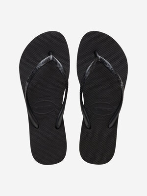Havaianas Slim Platform. Je vertrouwde slipper, maar dan net anders. Deze slippers met iets hogere zool geven je look een...