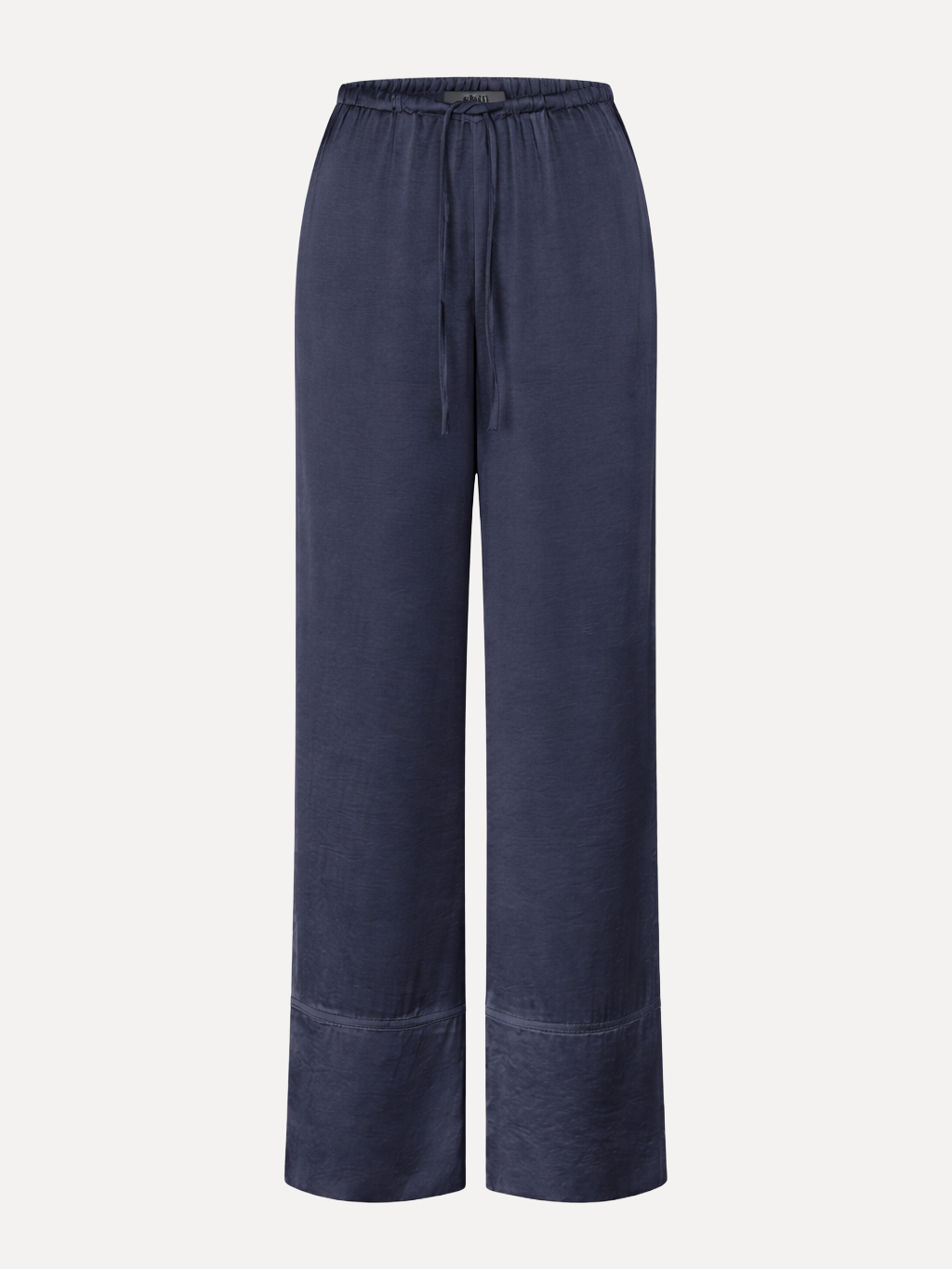 MBYM pantalon large Abeni 2. Un équilibre entre confort et élégance, traduit dans un pantalon large qui accompagne chacun...