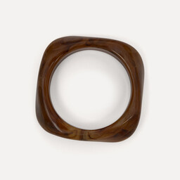 Les Soeurs Bracelet en résine 3. Élégance audacieuse - Ce bracelet en résine brun foncé et forme rectangulaire respire le...