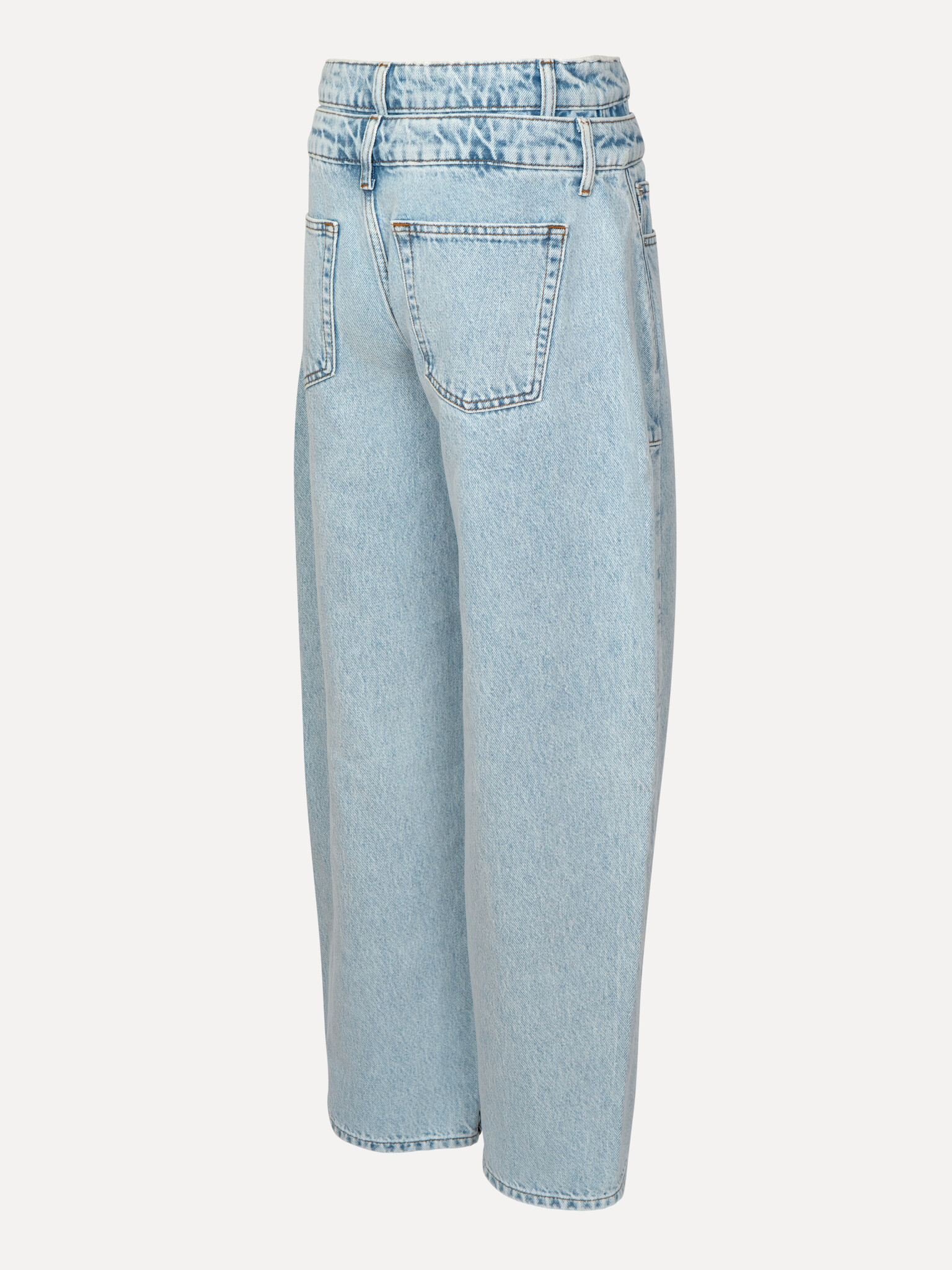 Les Soeurs jean balloon double waistband Marlene 4. Il y a des jours où votre tenue n'a besoin de rien de plus. Associez ...