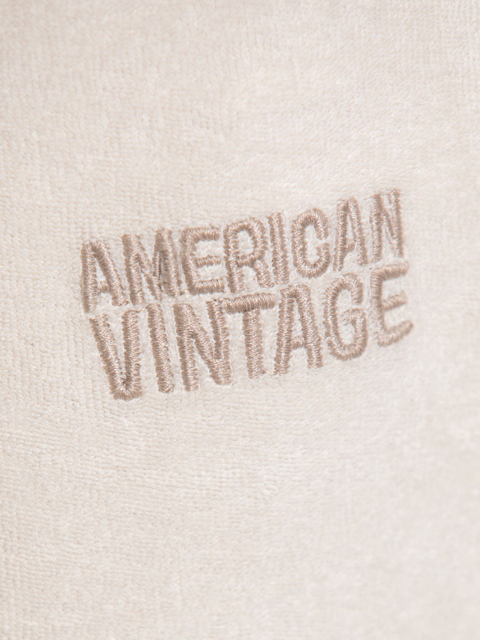 American Vintage terry rok Fuxow 6. Gemaakt van zachte terry stof combineert deze rok comfort met een subtiele, stijlvoll...