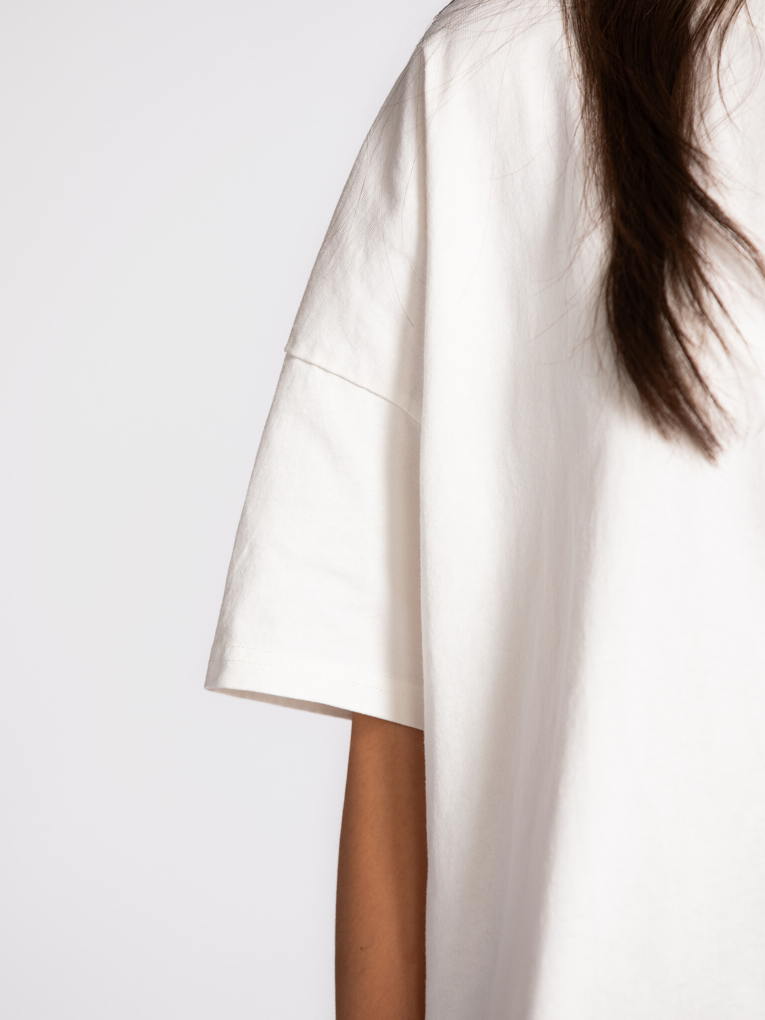 Les Soeurs boxy T-shirt Carrie 4. Slightly looser, slightly shorter. This boxy tee brings more movement to your look and ...