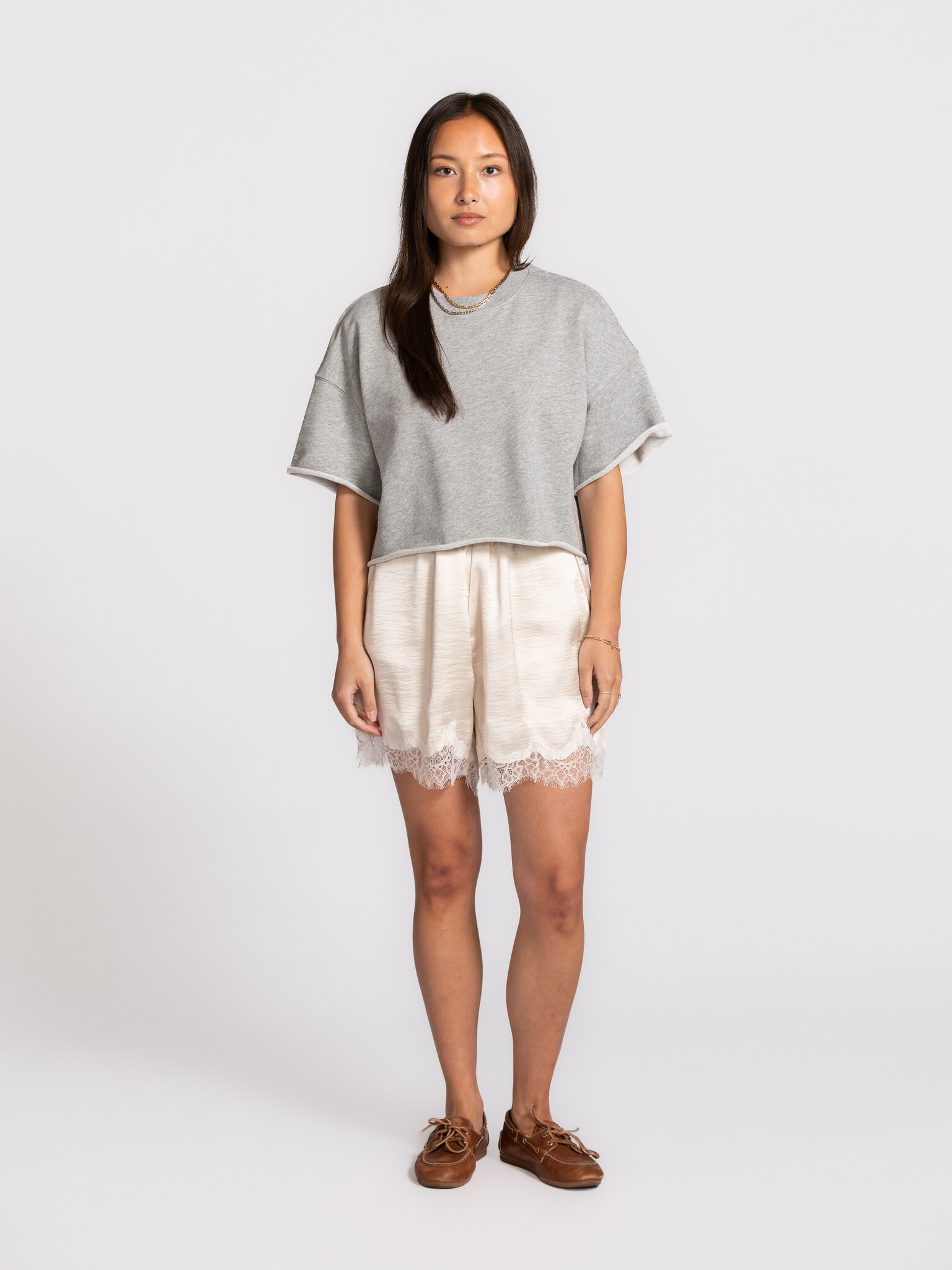 Les Soeurs lace shorts Alba 3. Elegance in its simplest form. The soft sheen of satin and the refined lace finish give th...