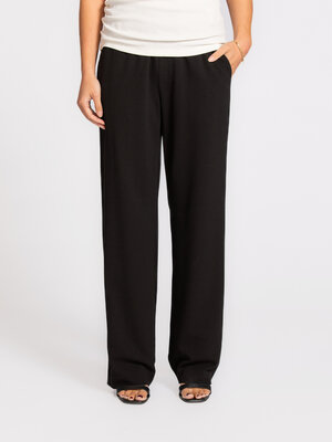 Trousers Annie. Flowy and effortless. These trousers fall loosely and move smoothly with you, with a simple look that mak...