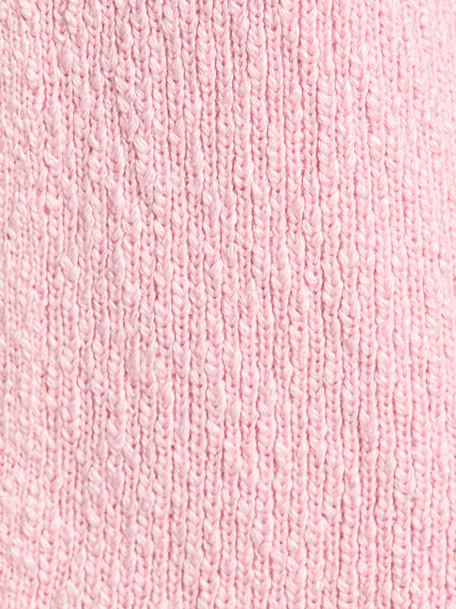 Edited vest met strik details Lari 6. Not your usual layer. Fijne strikdetails en een zachte knit zorgen voor een vrouwel...