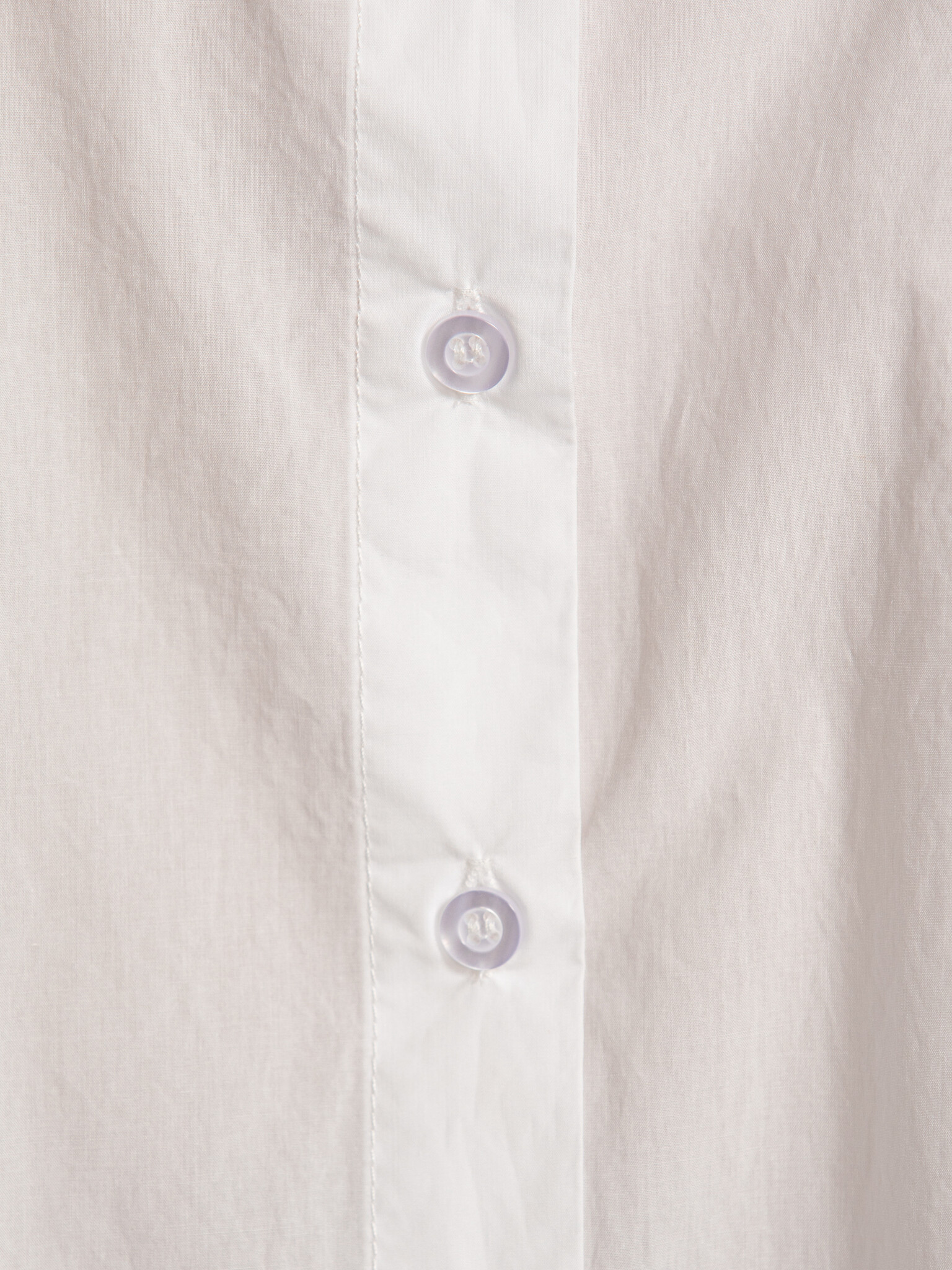 Les Soeurs chemise en coton Tanya 6. Un classique avec de l'attitude: grâce à cette chemise blanche, vous disposez toujou...