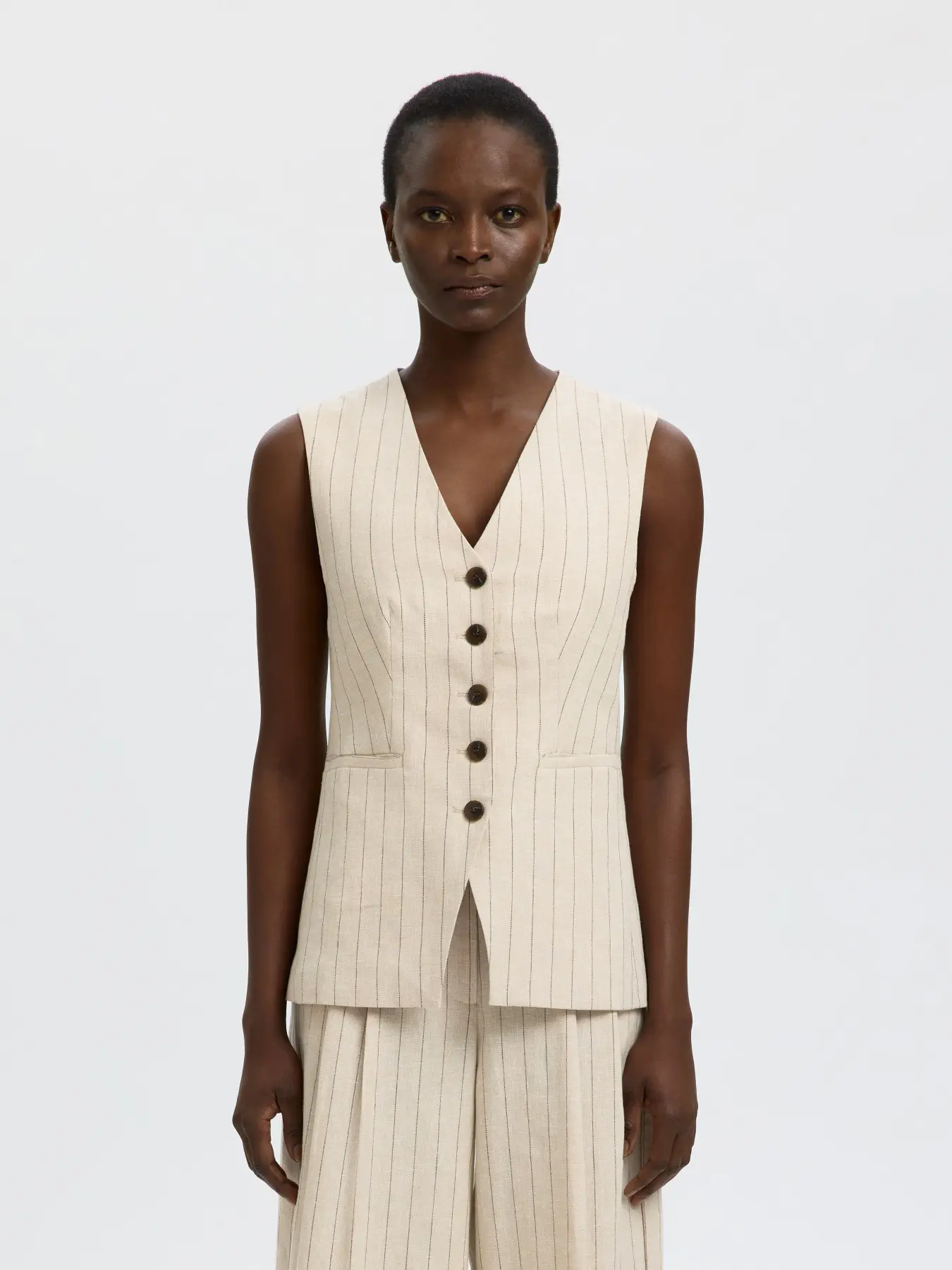 Selected Vest Vilka 5. 