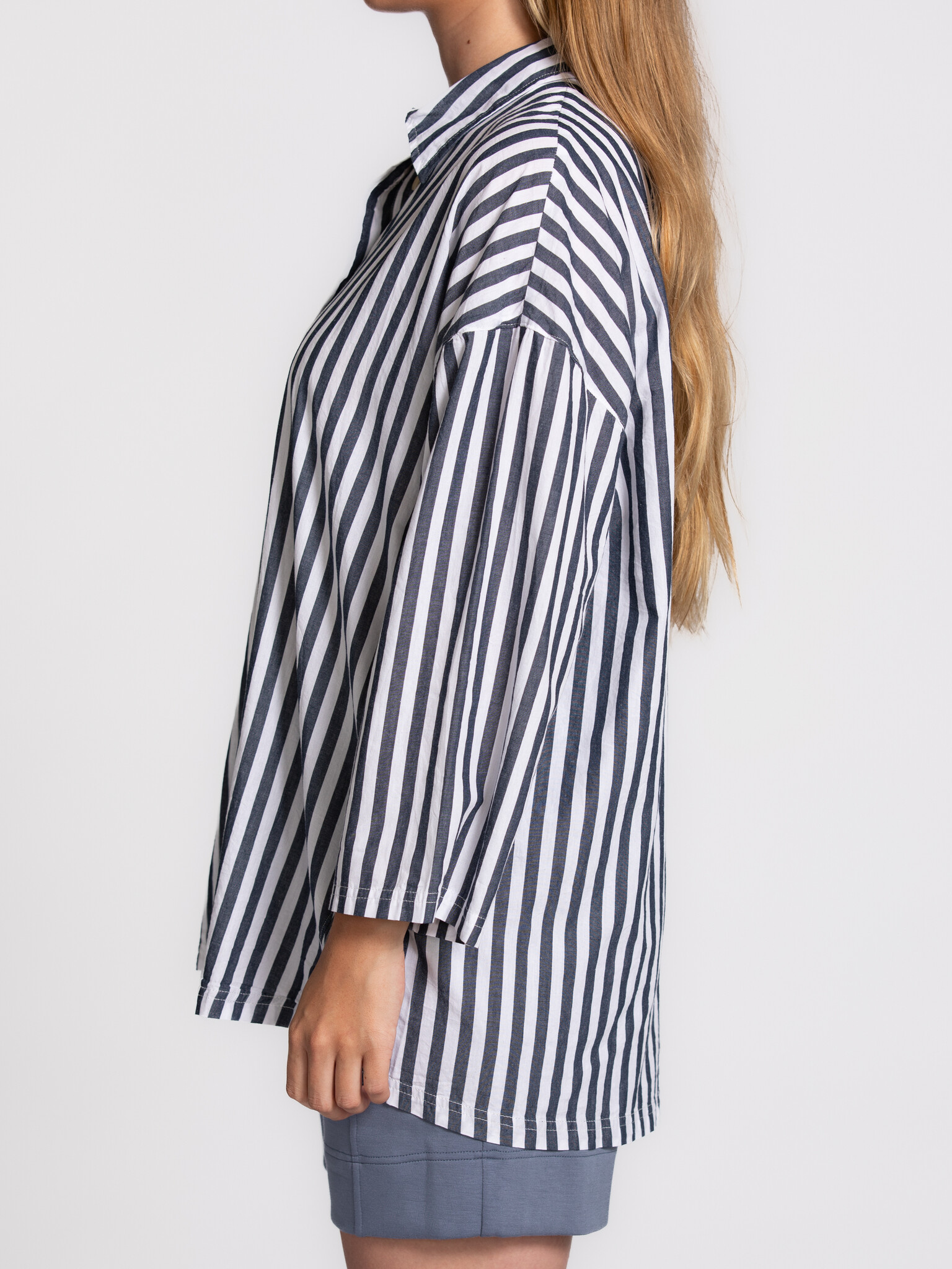 American Vintage chemise rayée Vextown 4. Une touche vintage. Les rayures marquées et la coupe ample confèrent à cette ch...