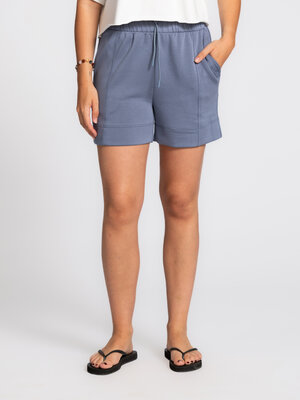 Shorts Sade Hope. The comfort of sweat fabric, the feel of an everyday essential. The soft sweat quality and relaxed fit ...