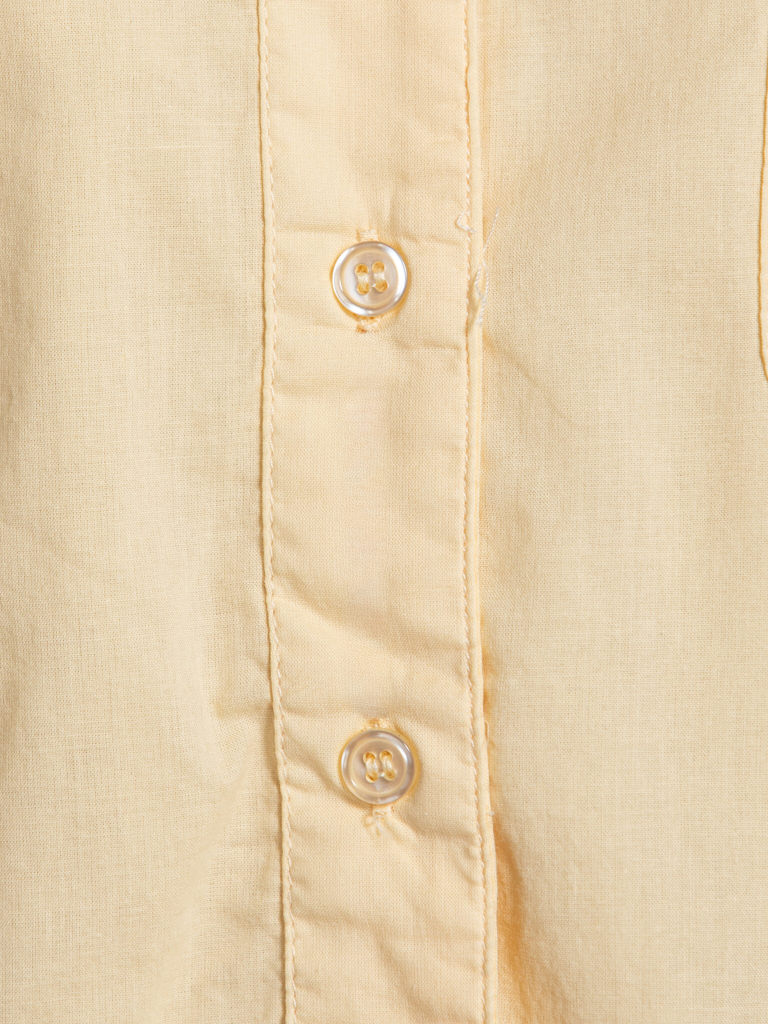 Les Soeurs blouse sans manches Blue 6. Touched by the sun. La teinte chaude et la forme ample apportent une sensation dou...