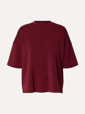 T-shirt Tenny. Ce sont souvent les pièces les plus simples que l'on porte le plus. Avec sa coupe oversized et sa chaleure...