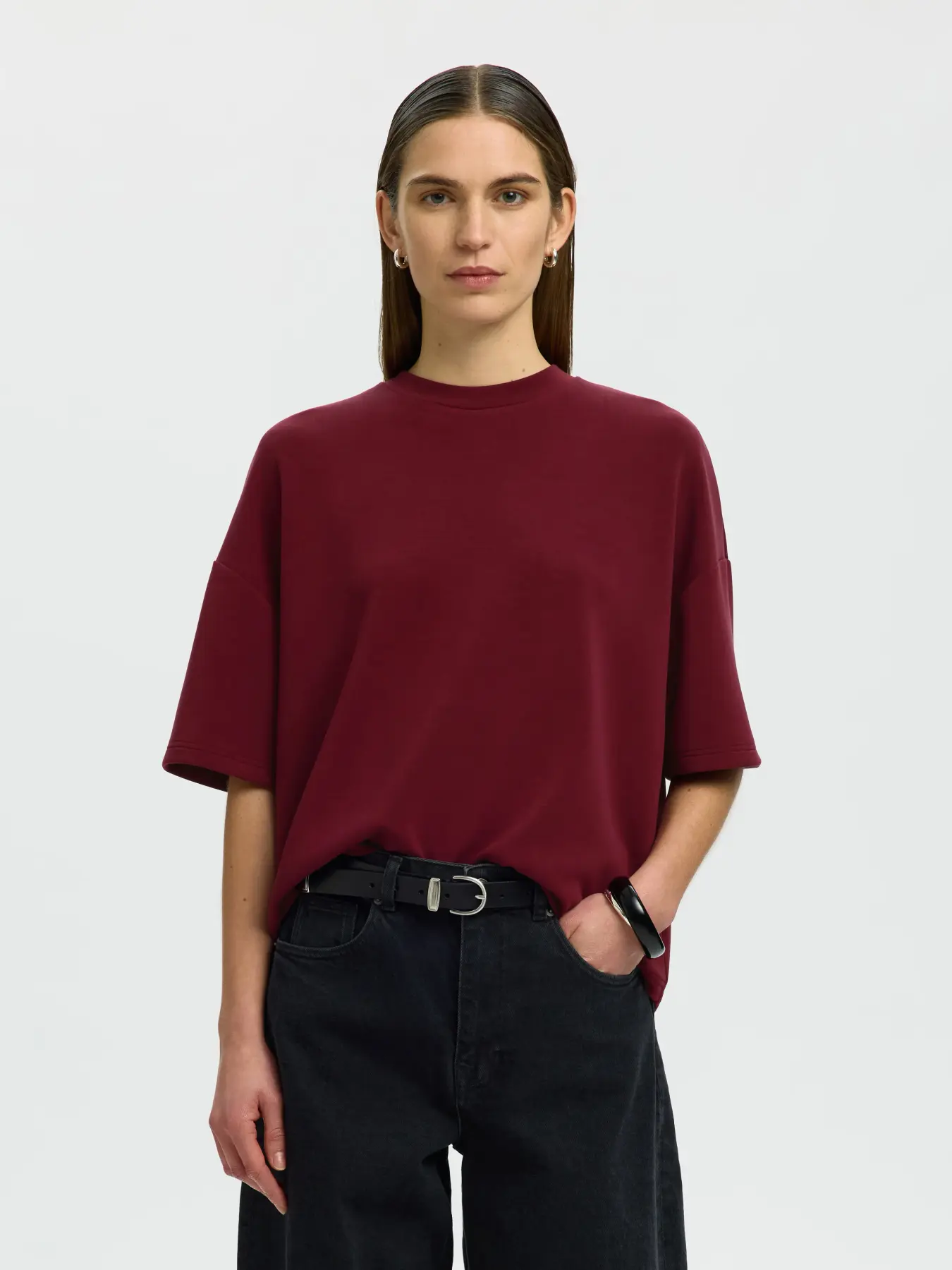 Selected T-shirt oversized Tenny 2. Ce sont souvent les pièces les plus simples que l'on porte le plus. Avec sa coupe ove...