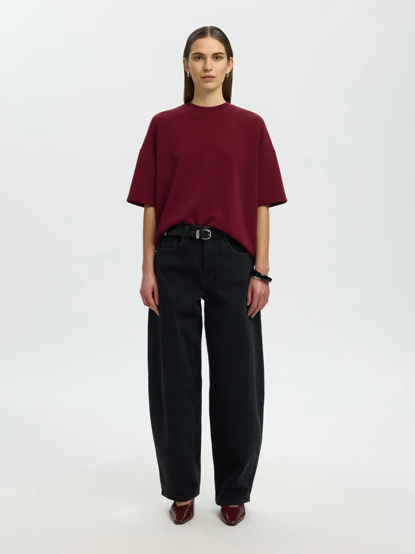 Selected T-shirt oversized Tenny 3. Ce sont souvent les pièces les plus simples que l'on porte le plus. Avec sa coupe ove...