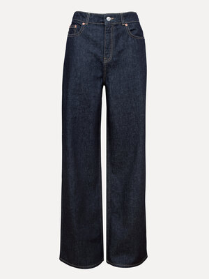 Jeans Jules. Op zoek naar een jeans die je zonder moeite door het najaar brengt? Deze rinse wash variant combineert een l...