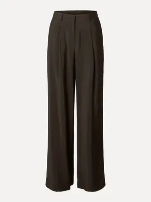 Broek Teresa. 