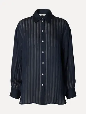 Oversized Shirt Toran. 