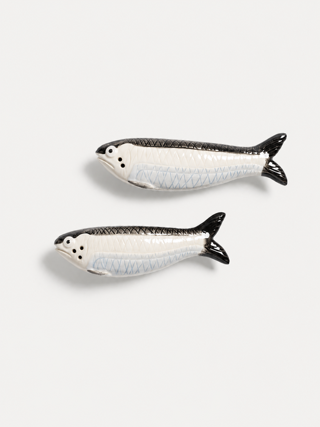 &klevering Peper & zoutvat Sardine 1. Breng de onderwaterwereld naar je tafel met deze peper- en zoutset in de vorm van s...