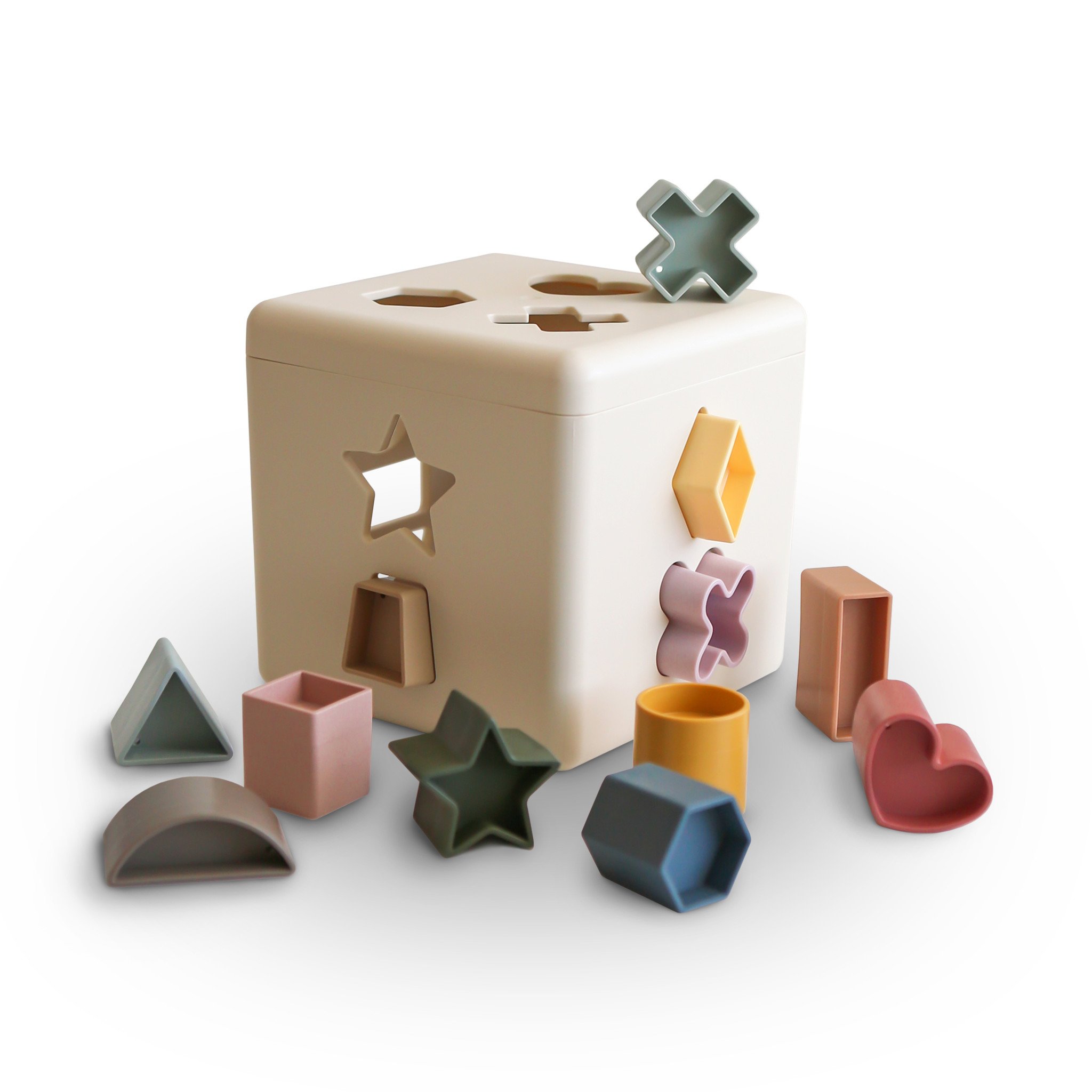 Mushie Shape sorting box