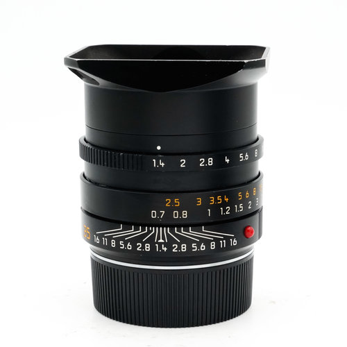 Leica 35mm f/1.4 Summilux APSH. Leica 35mm f/1.4 Summilux APSH.