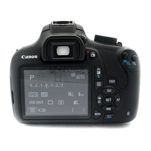 Canon EOS 1200D + 18mm-55mm f/3.5-5.6 Mk III