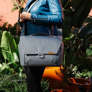 Peak Design Everyday Messenger 15L v2 Peak Design Everyday Messenger 15L v2