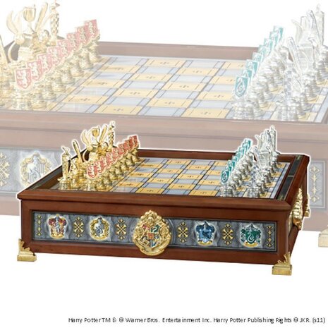 The Noble Collection Harry Potter: Hogwarts Houses Quidditch Chess Set The Noble Collection Harry Potter: Hogwarts Houses Quidditch Chess Set
