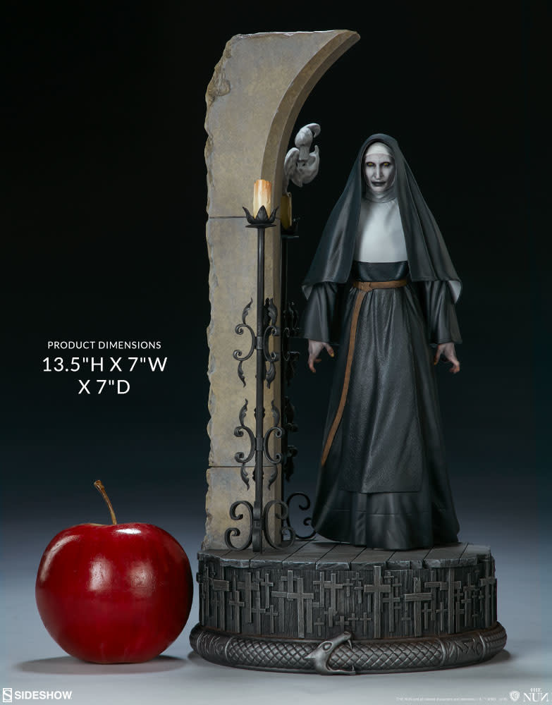 conjuring statue