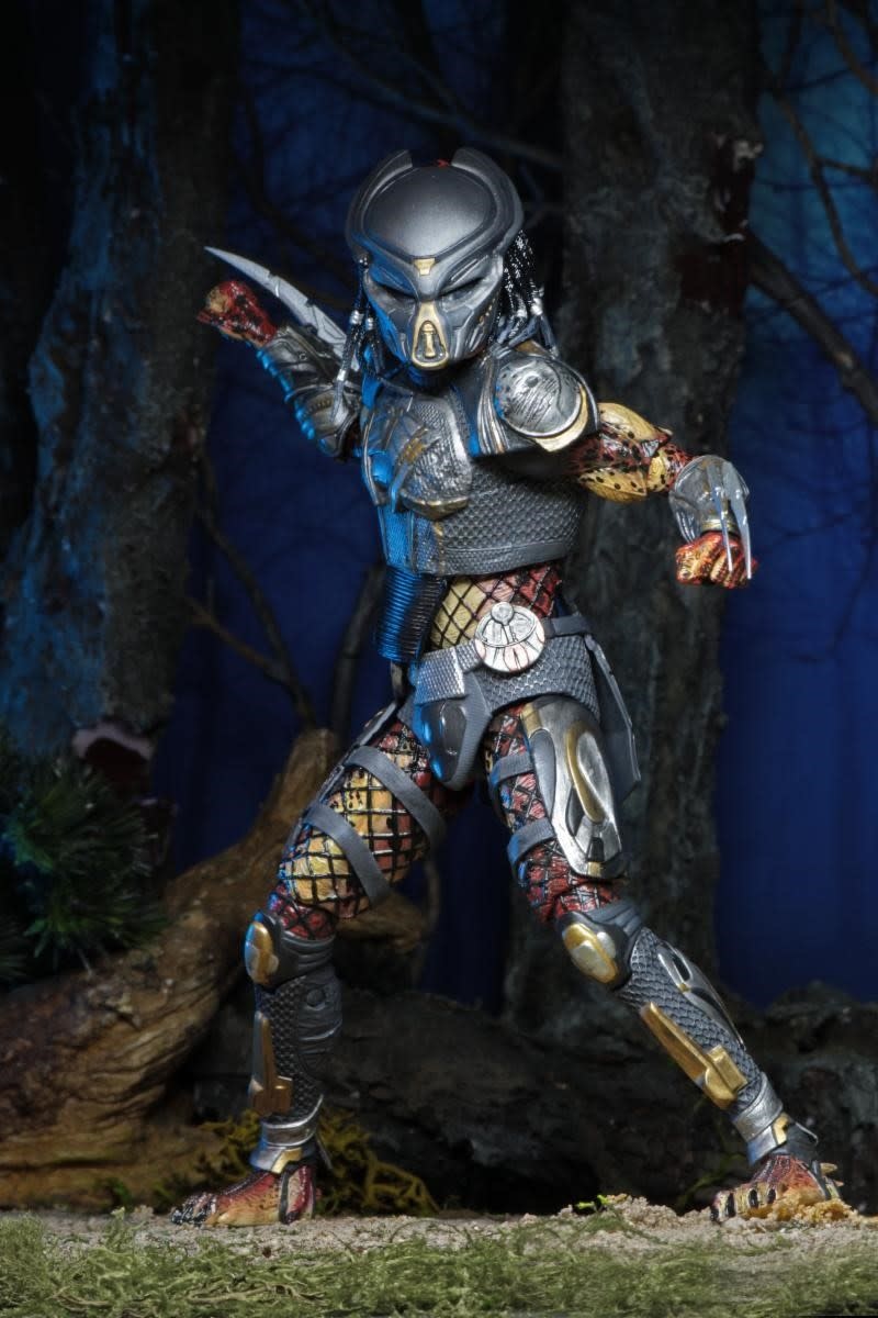 Predator 2018: Ultimate Fugitive Predator 7 inch Scale Action Figure - Fans