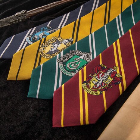 fame bros Harry Potter: Adult Hufflepuff Woven Necktie fame bros Harry Potter: Adult Hufflepuff Woven Necktie