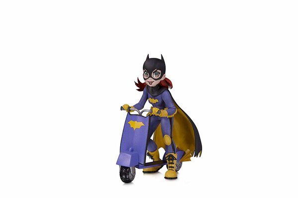 Diamond Direct DC Comics: Artists Alley - Batgirl PVC Figure by Zullo Diamond Direct DC Comics: Artists Alley - Batgirl PVC Figure by Zullo