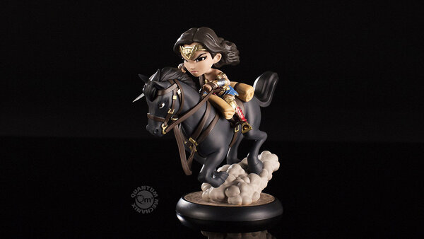 Quantum Mechanix DC Comics: Wonder Woman on a Horse Q-Fig Max PVC Diorama Quantum Mechanix DC Comics: Wonder Woman on a Horse Q-Fig Max PVC Diorama