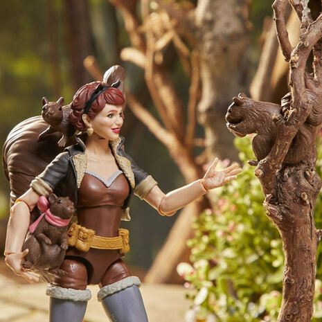 Hasbro Marvel Legends: Squirrel Girl with Vehicle Hasbro Marvel Legends: Squirrel Girl with Vehicle