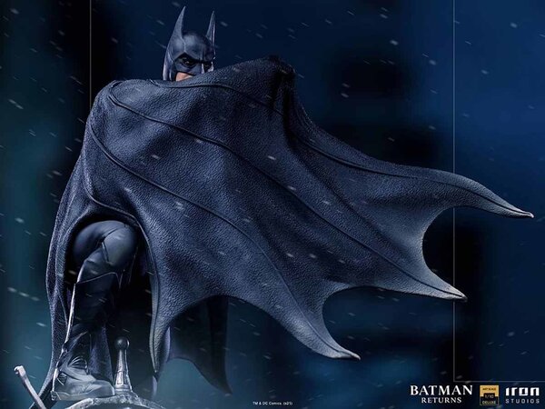 Iron Studios DC Comics: Batman Returns - Deluxe Batman 1:10 Scale Statue Iron Studios DC Comics: Batman Returns - Deluxe Batman 1:10 Scale Statue