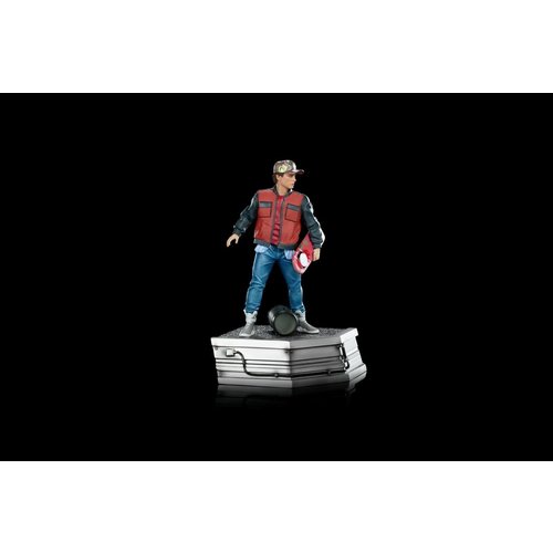 Iron Studios Back to the Future 2: Marty McFly in Alley 1:10 Scale Statue Iron Studios Back to the Future 2: Marty McFly in Alley 1:10 Scale Statue