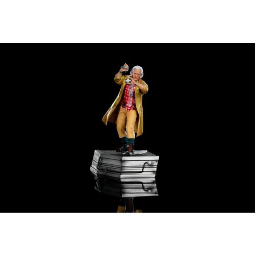 Iron Studios Back to the Future 2: Doc Brown in Alley 1:10 Scale Statue Iron Studios Back to the Future 2: Doc Brown in Alley 1:10 Scale Statue