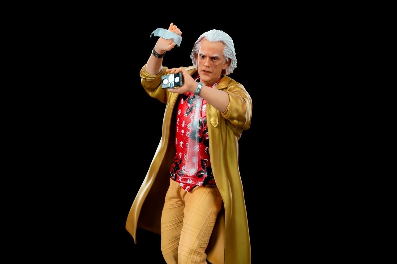 Iron Studios Back to the Future 2: Doc Brown in Alley 1:10 Scale Statue Iron Studios Back to the Future 2: Doc Brown in Alley 1:10 Scale Statue