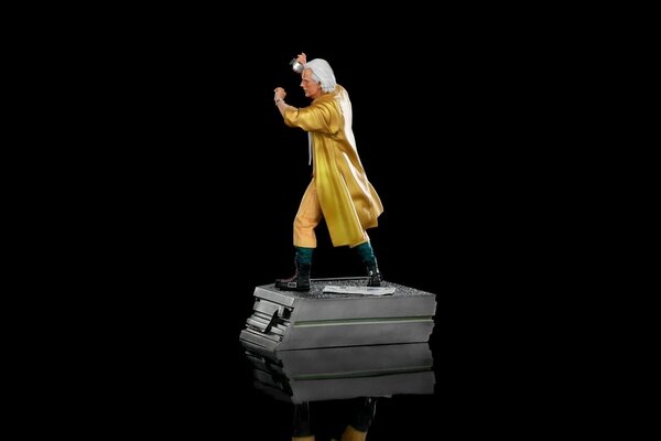 Iron Studios Back to the Future 2: Doc Brown in Alley 1:10 Scale Statue Iron Studios Back to the Future 2: Doc Brown in Alley 1:10 Scale Statue