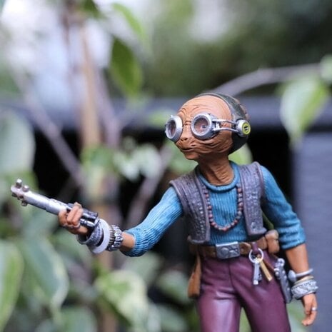 Attakus Star Wars: Maz Kanata 1:10 Scale statue Attakus Star Wars: Maz Kanata 1:10 Scale statue