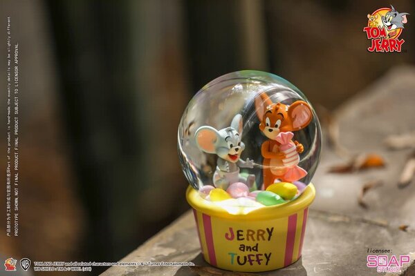 soap studios Tom and Jerry: Candy Snow Globe soap studios Tom and Jerry: Candy Snow Globe
