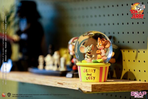 soap studios Tom and Jerry: Candy Snow Globe soap studios Tom and Jerry: Candy Snow Globe