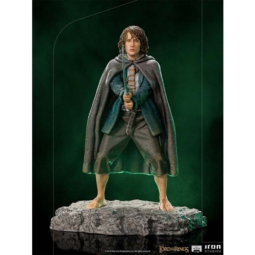 Iron Studios Lord of the Rings: Pippin 1:10 Scale Statue Iron Studios Lord of the Rings: Pippin 1:10 Scale Statue