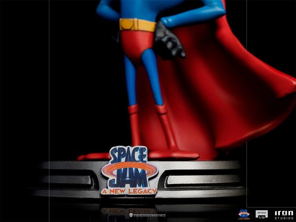 Iron Studios Space Jam: A New Legacy - Daffy Duck Superman 1:10 Scale Statue Iron Studios Space Jam: A New Legacy - Daffy Duck Superman 1:10 Scale Statue