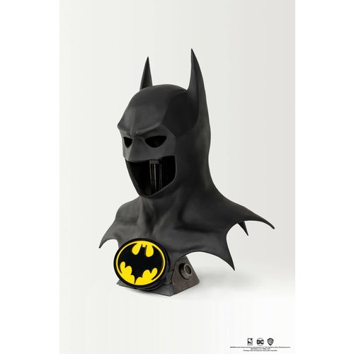 PURE ARTS DC Comics: Batman 1:1 Scale Cowl Replica PURE ARTS DC Comics: Batman 1:1 Scale Cowl Replica