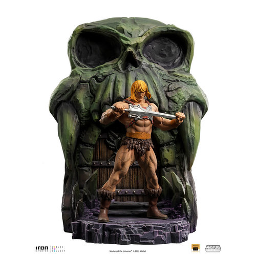Masters of the Universe: He-Man Deluxe 1:10 Scale Statue Masters of the Universe: He-Man Deluxe 1:10 Scale Statue