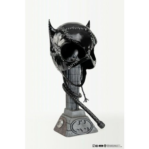 PURE ARTS DC Comics: Batman Returns - Catwoman 1:1 Scale Art Mask Statue PURE ARTS DC Comics: Batman Returns - Catwoman 1:1 Scale Art Mask Statue