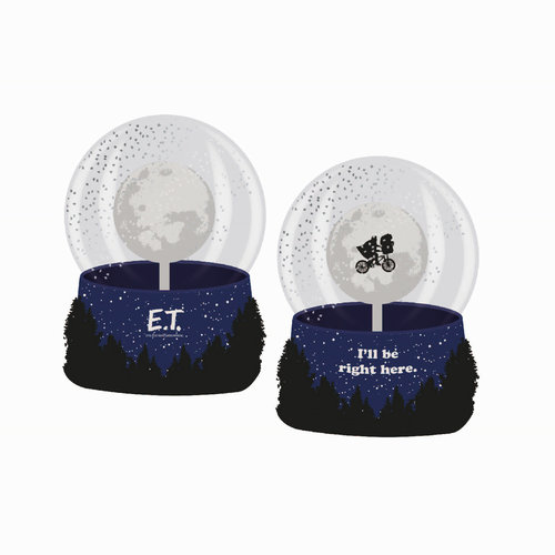 Half Moon Bay E.T. the Extra-Terrestrial: Snow Globe Half Moon Bay E.T. the Extra-Terrestrial: Snow Globe