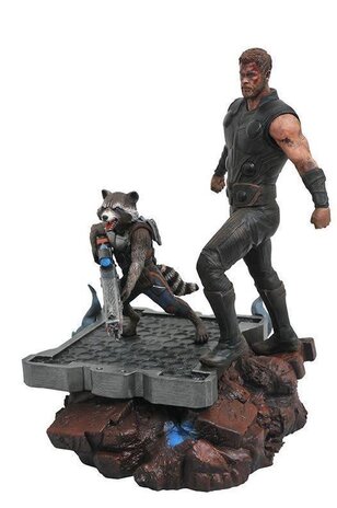 DIAMOND SELECT TOYS Marvel Premier Collection: Avengers - Infinity War - Thor & Rocket Raccoon - Statue DIAMOND SELECT TOYS Marvel Premier Collection: Avengers - Infinity War - Thor & Rocket Raccoon - Statue