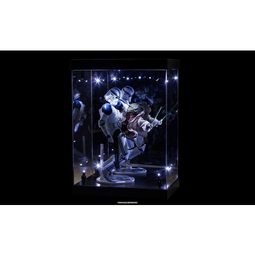 Sideshow Toys Lighted Display Case Sideshow Toys Lighted Display Case
